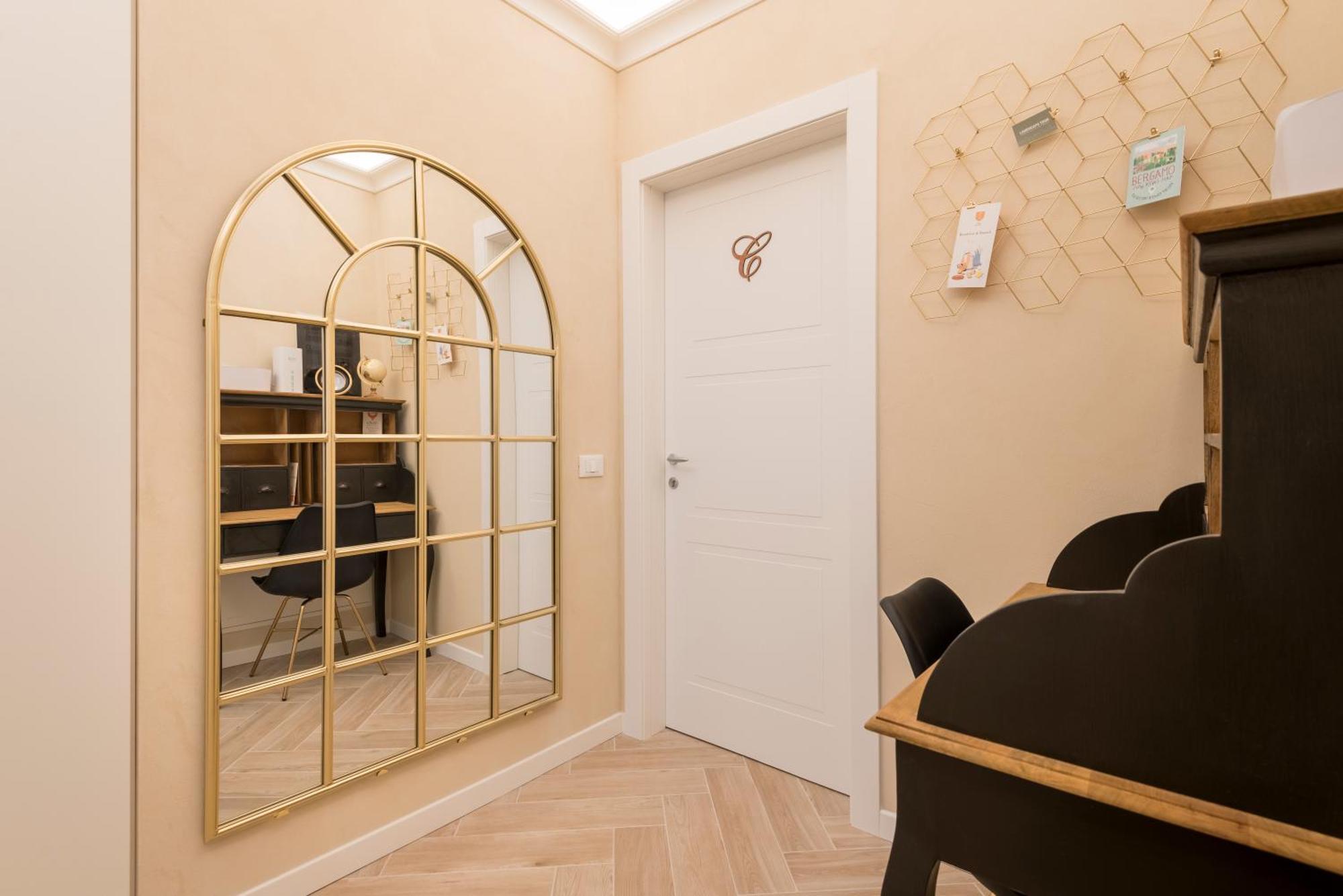 Golden Chic - Citta Alta Apartment Bergamo Exterior photo